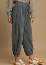 On The Daily Joggers | Charcoal